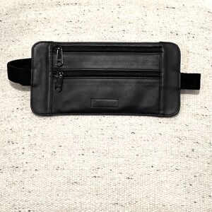 Supreme - Leather Waist/Shoulder Pouch (June 2019. Week 15) - Black